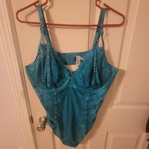Torrid Studs and Lace Bodysuit Fanfare Size 2